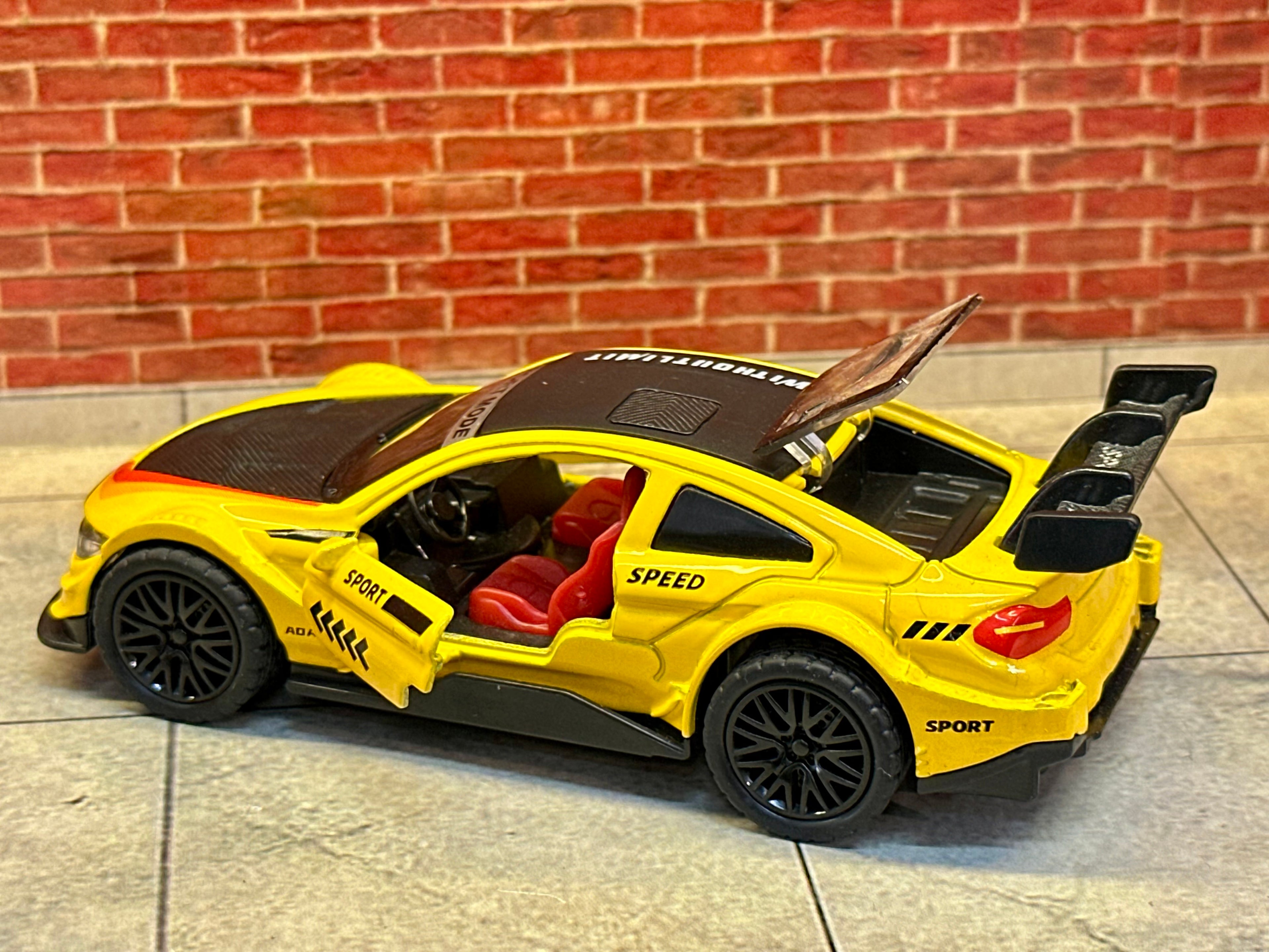 BMW M4 DTM (G82)1:36 Scale Yellow Black
