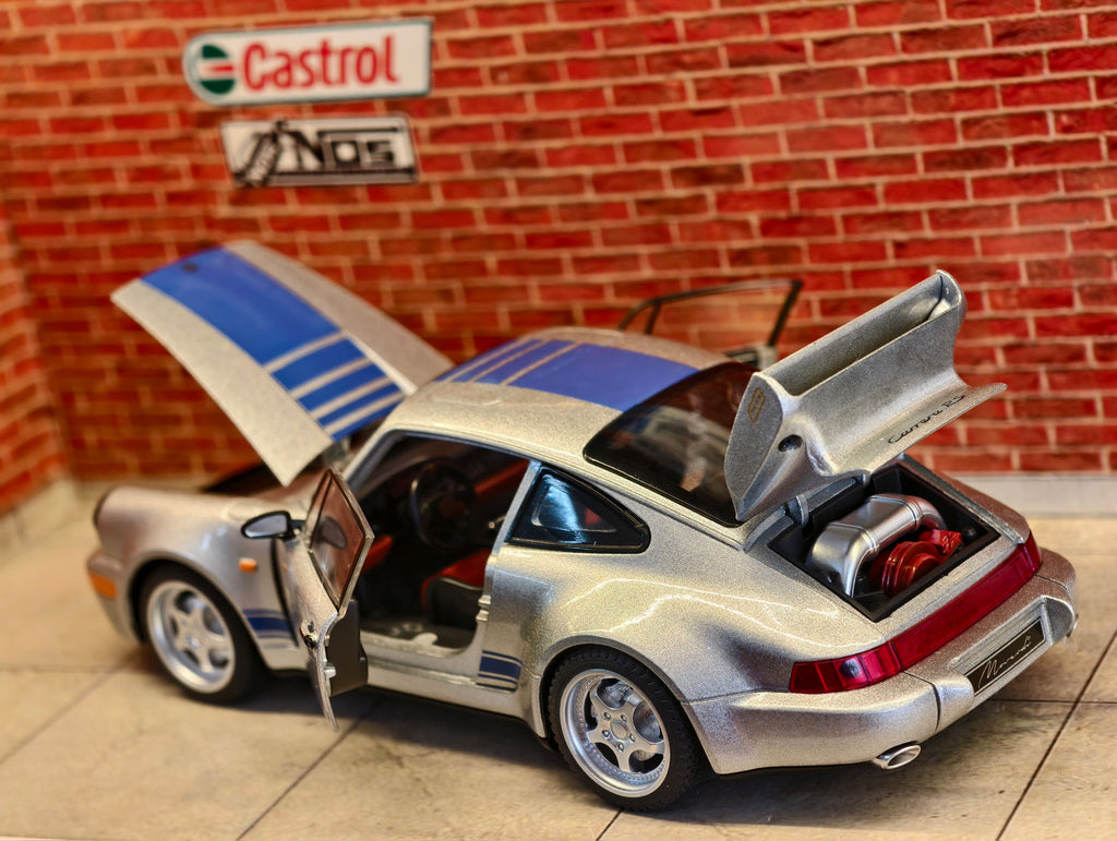 Porsche 911 Carrera RS 3.8 Mirage Edition 1:24 Scale