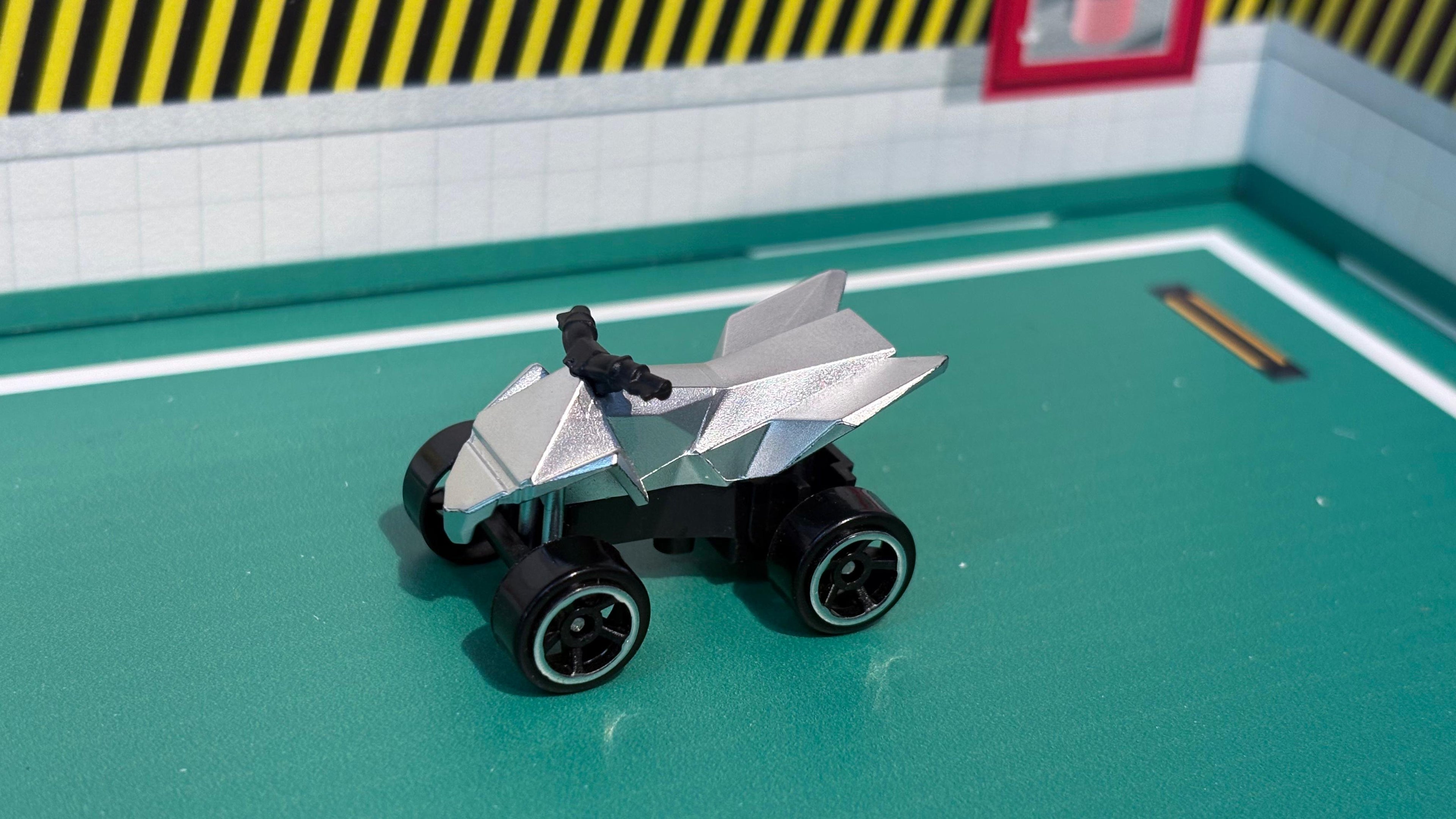 1:36 Tesla Cybertruck Diecast with Cyberquad