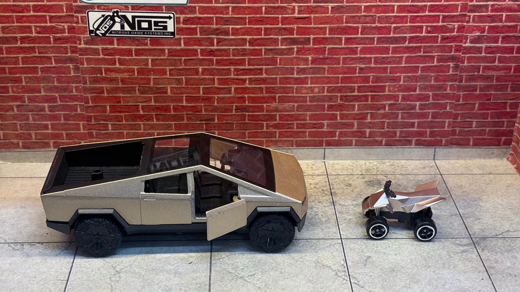 1:36 Tesla Cybertruck Diecast with Cyberquad