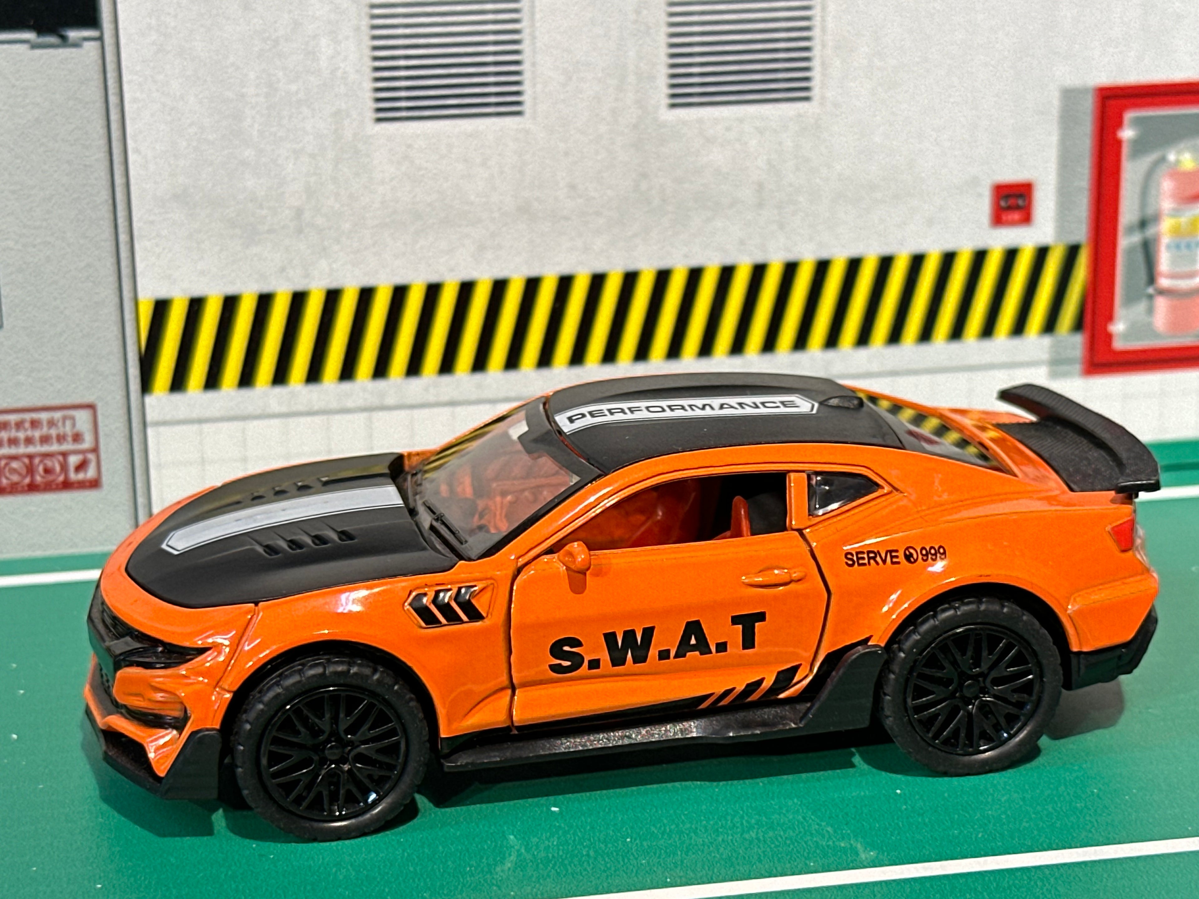 Chevrolet Camaro ZL1 (Sixth Generation) 1:36 Scale Swat Edition