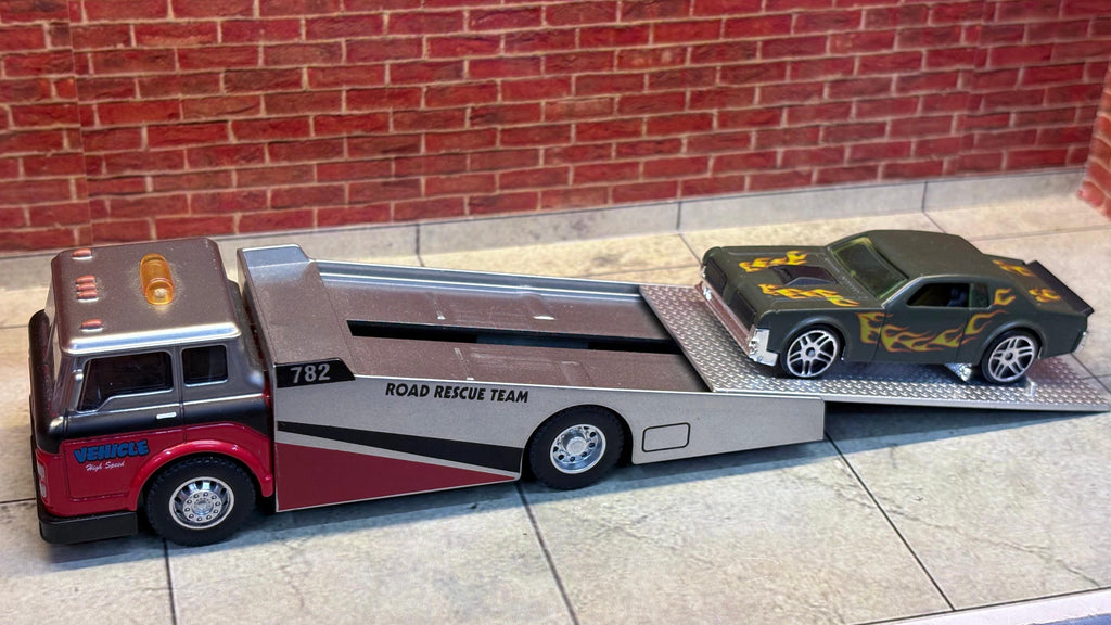 1:64 Road Rescue Team Die-Cast Set – Silver & Red Tow Truck