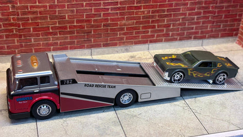 1:64 Road Rescue Team Die-Cast Set – Silver & Red Tow Truck
