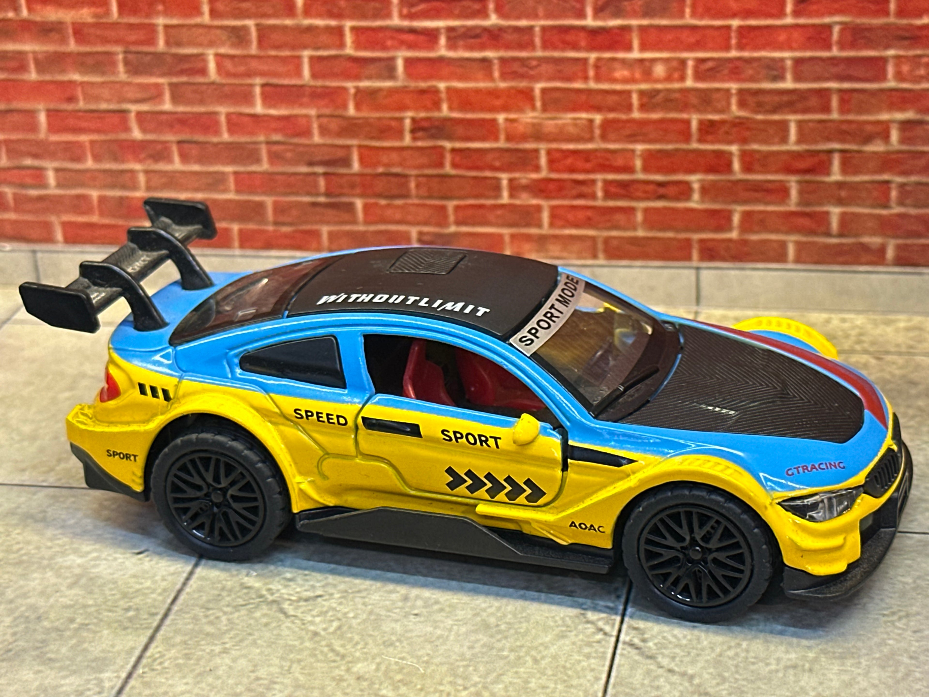 BMW M4 DTM (G82)1:36 Scale Yellow Blue