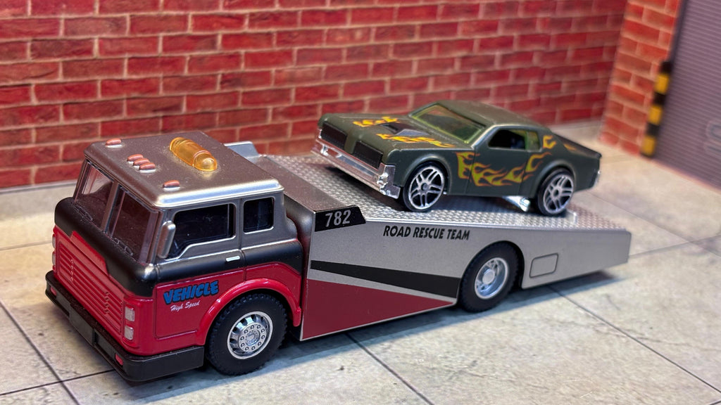 1:64 Road Rescue Team Die-Cast Set – Silver & Red Tow Truck