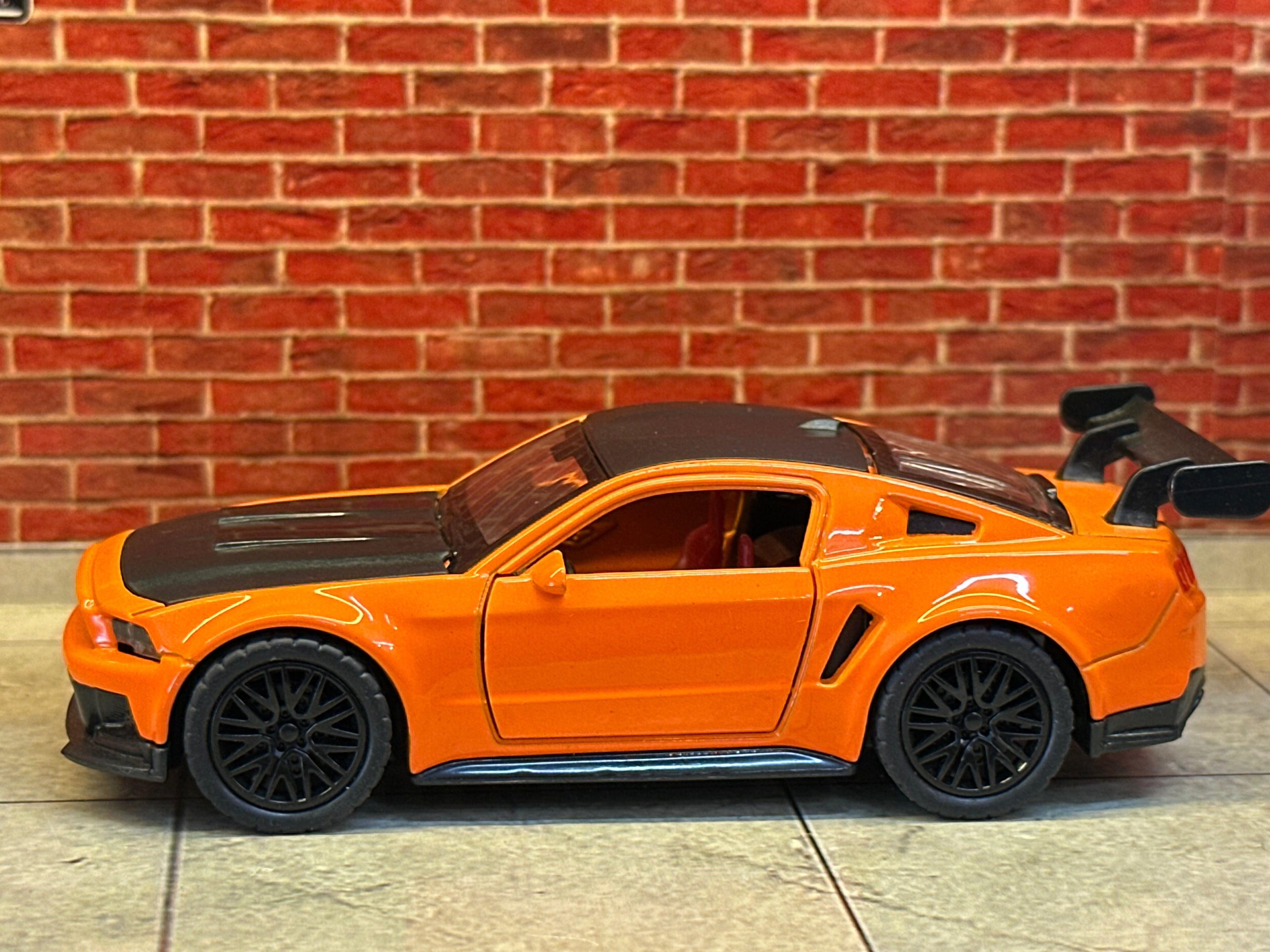 Ford Mustang GT 1:36 scale