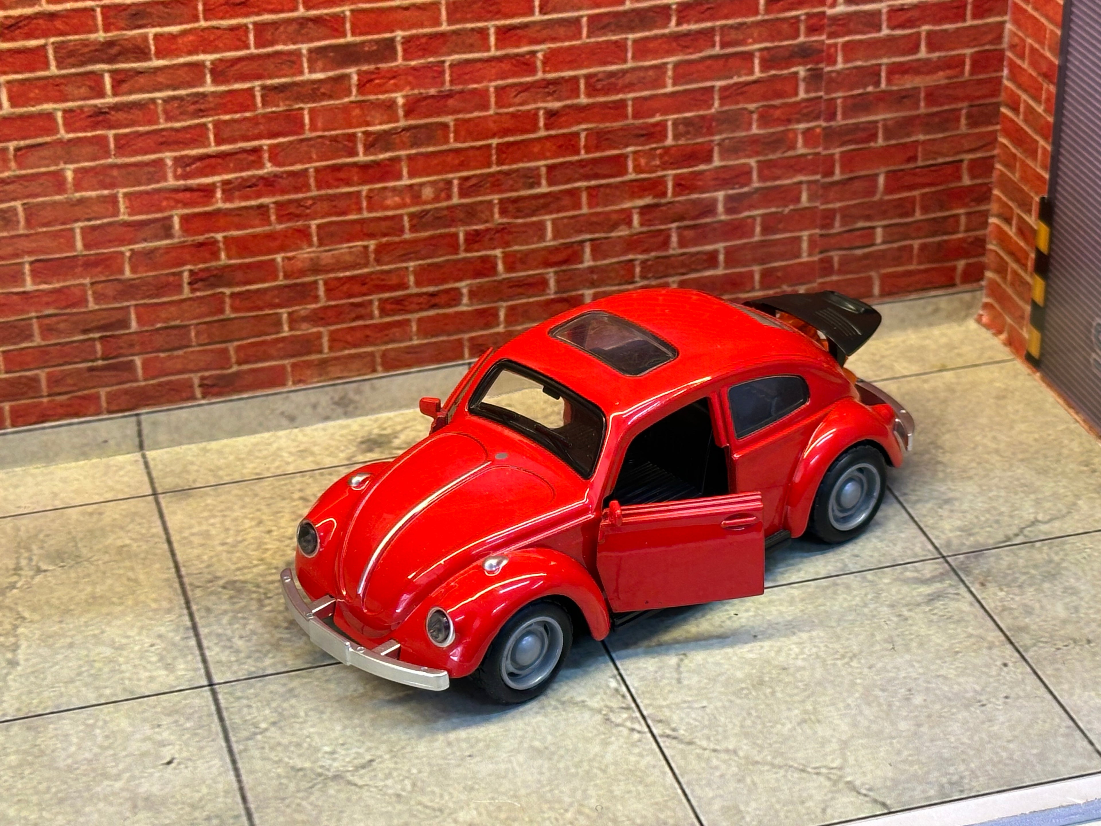 VOLKSWAGEN CLASSIC BEETLE (TYPE 1)1:36 PREMIUM MODEL