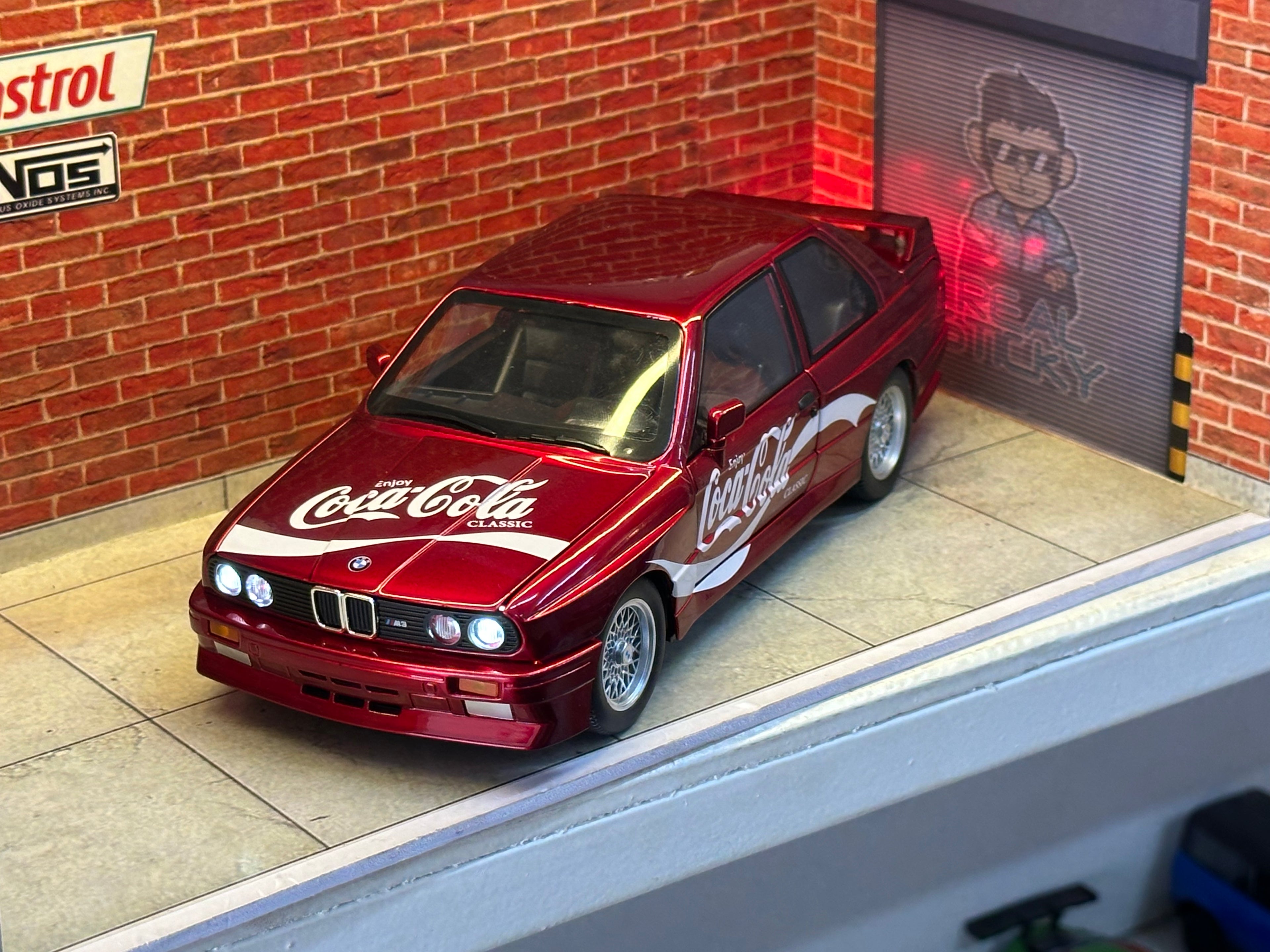 BMW M3 E30 COCOCOLA EDITION 1:24 SCALE