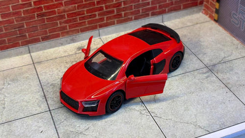 AUDI R8 1:43 SCALE