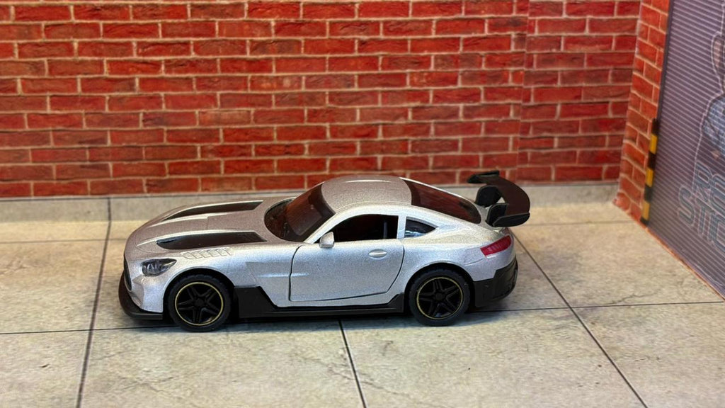Mercedes-Benz AMG 1:43 SCALE