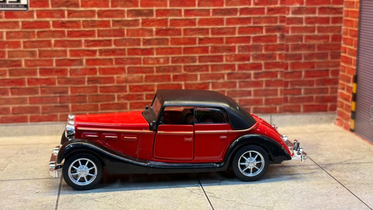 VINTAGE RED 1:36 SCALE