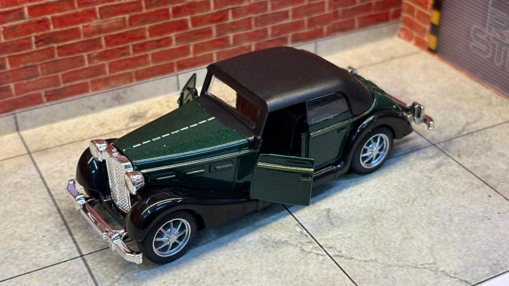 VINTAGE 1:36 SCALE DARK GREEN BOX PIECE