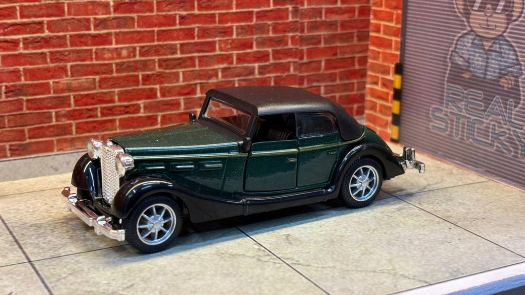 VINTAGE 1:36 SCALE DARK GREEN BOX PIECE
