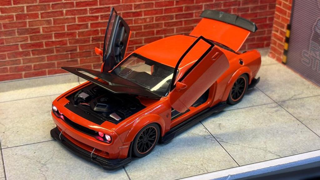 Dodge Challenger SRT Hellcat Widebody (1:32 Scale) Box Piece