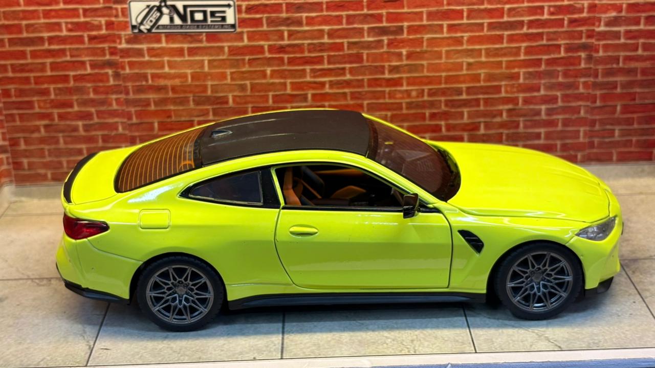 CCA 1:23 Scale BMW M4 Coupe - Official Licensed Diecast Model (Sao Paulo Yellow)