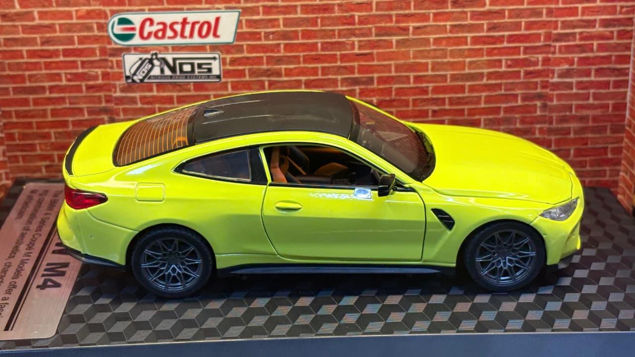CCA 1:23 Scale BMW M4 Coupe - Official Licensed Diecast Model (Sao Paulo Yellow)