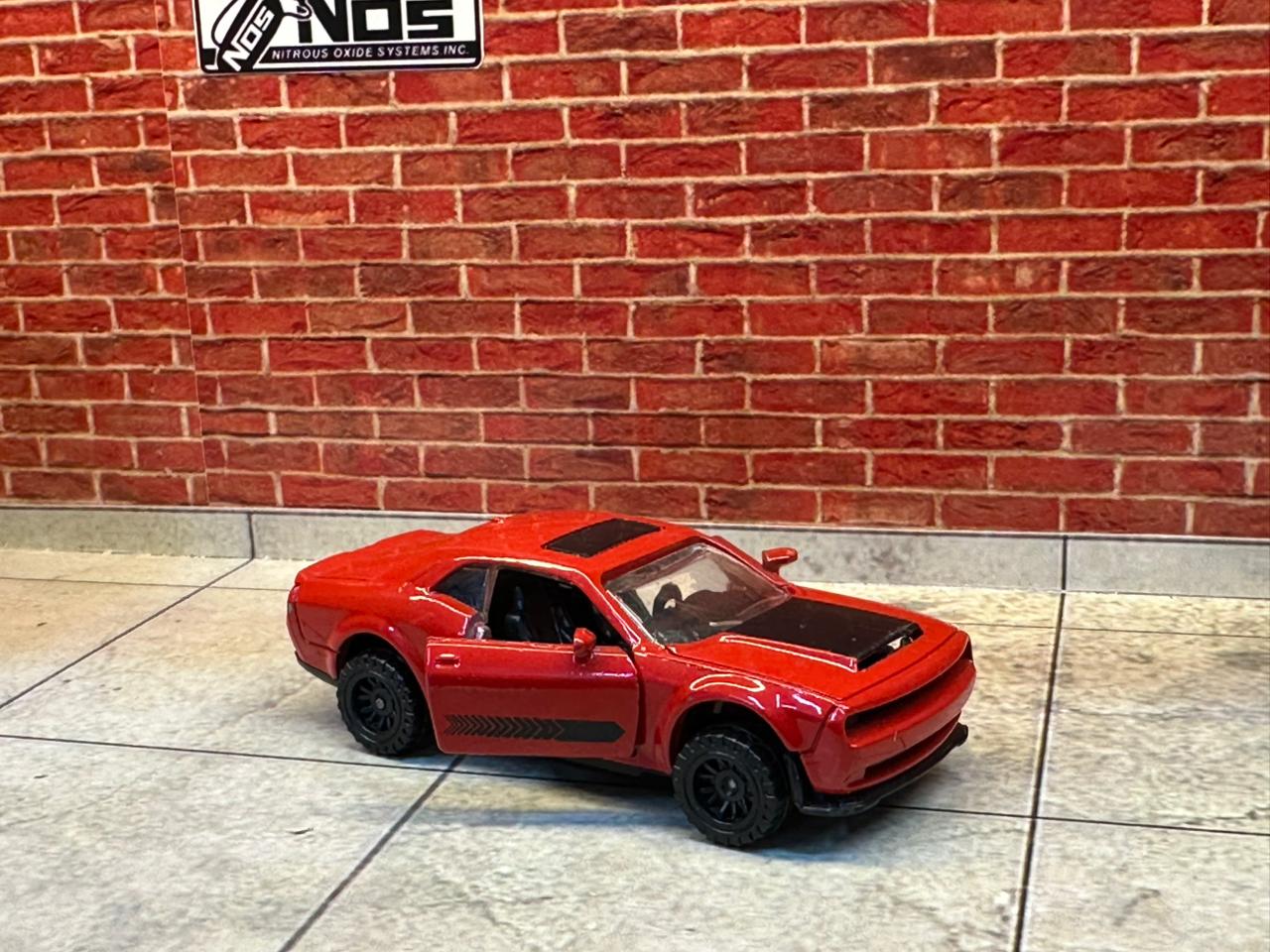 Dodge Challenger SRT Hellcat Widebody 1:64 Scale