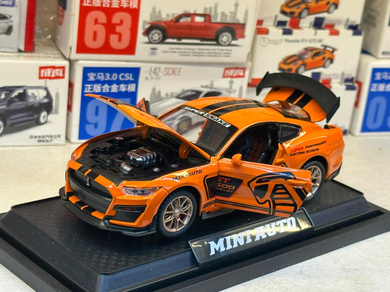 Shelby GT500 Super Snake Edition – 1:32 Scale Diecast Model with Light & Sound
