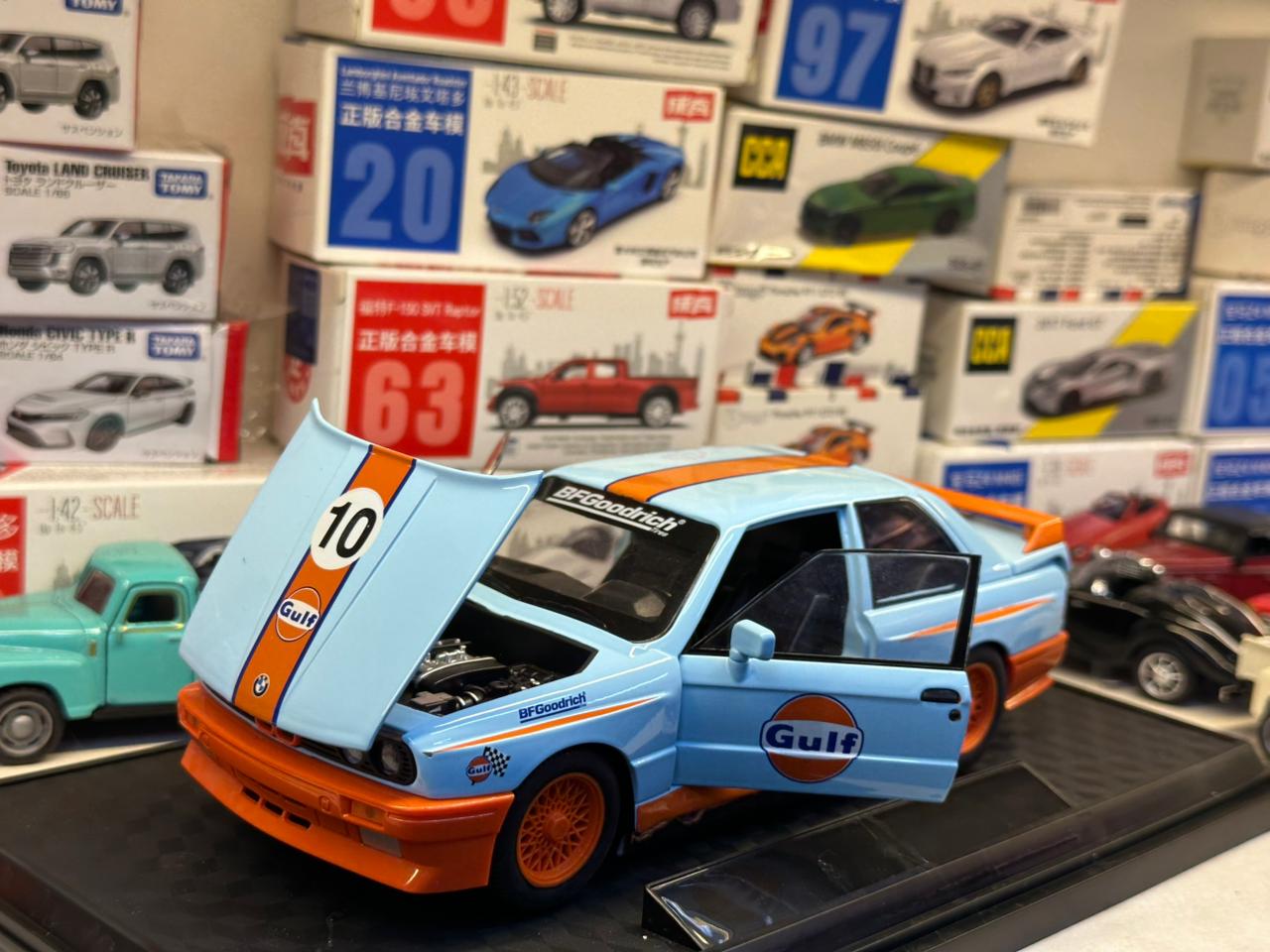 BMW M3 E30 GULF EDITION 1:24 SCALE