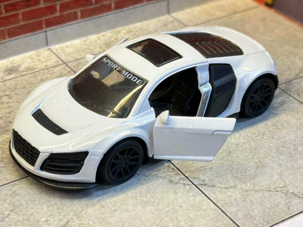 Audi R8 Sport Coupe - White & Black Edition (Openable Doors) 1:43 Scale