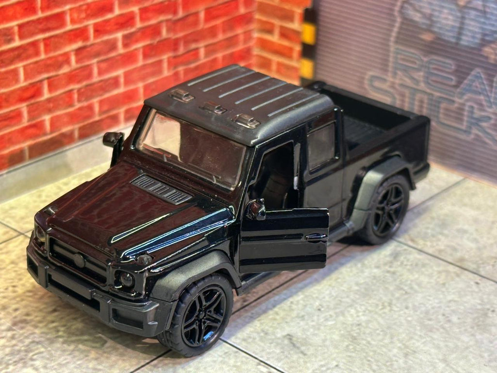 Mercedes-Benz G-Class Double Cab Pickup 1:43 Scale