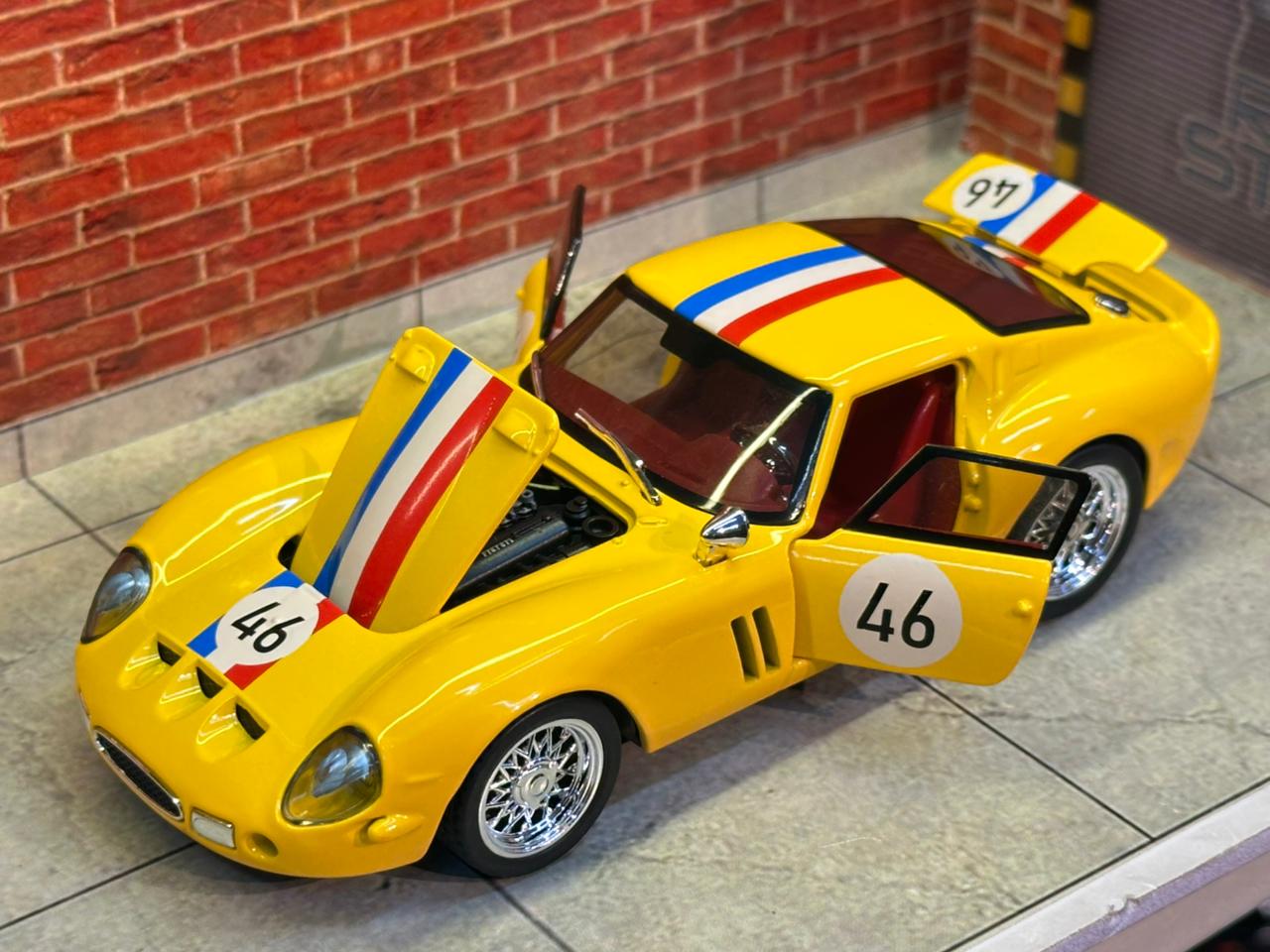 1:32 scale 1964 Ferrari 250 GTO