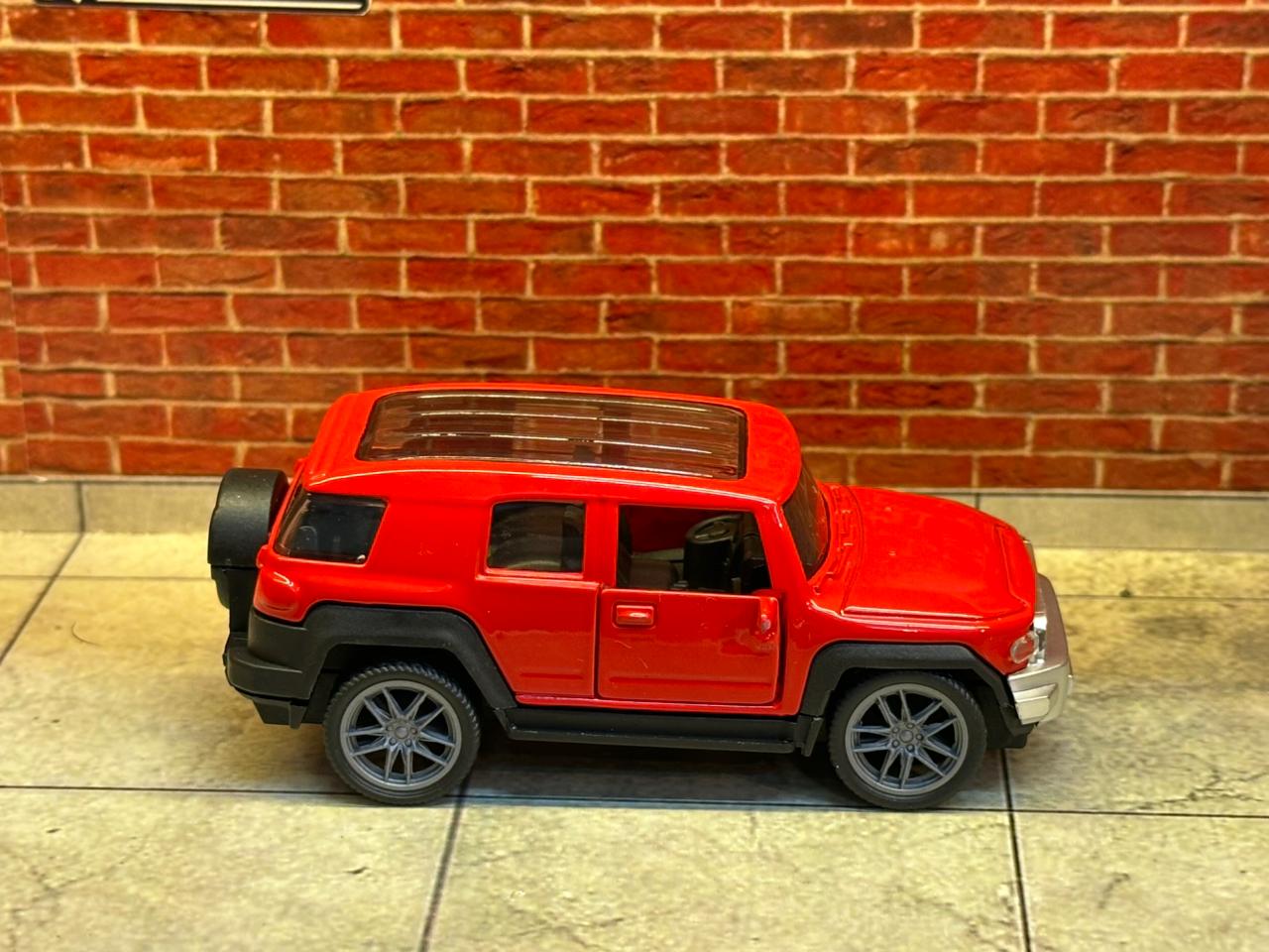 FJ CRUISER 1:43 SCALE