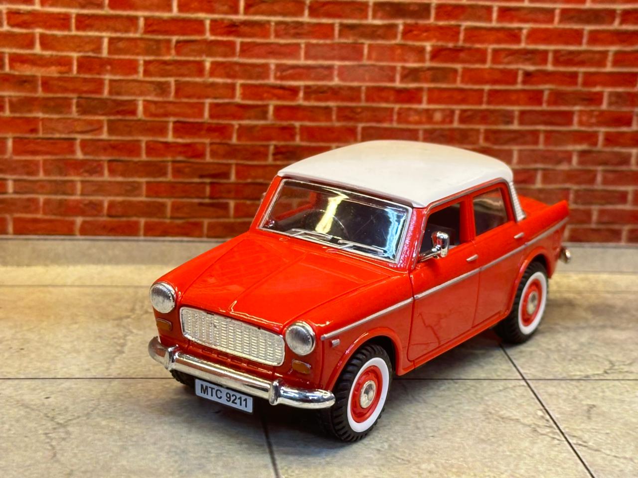 PREMIER PADMINI 1:36 SCALE