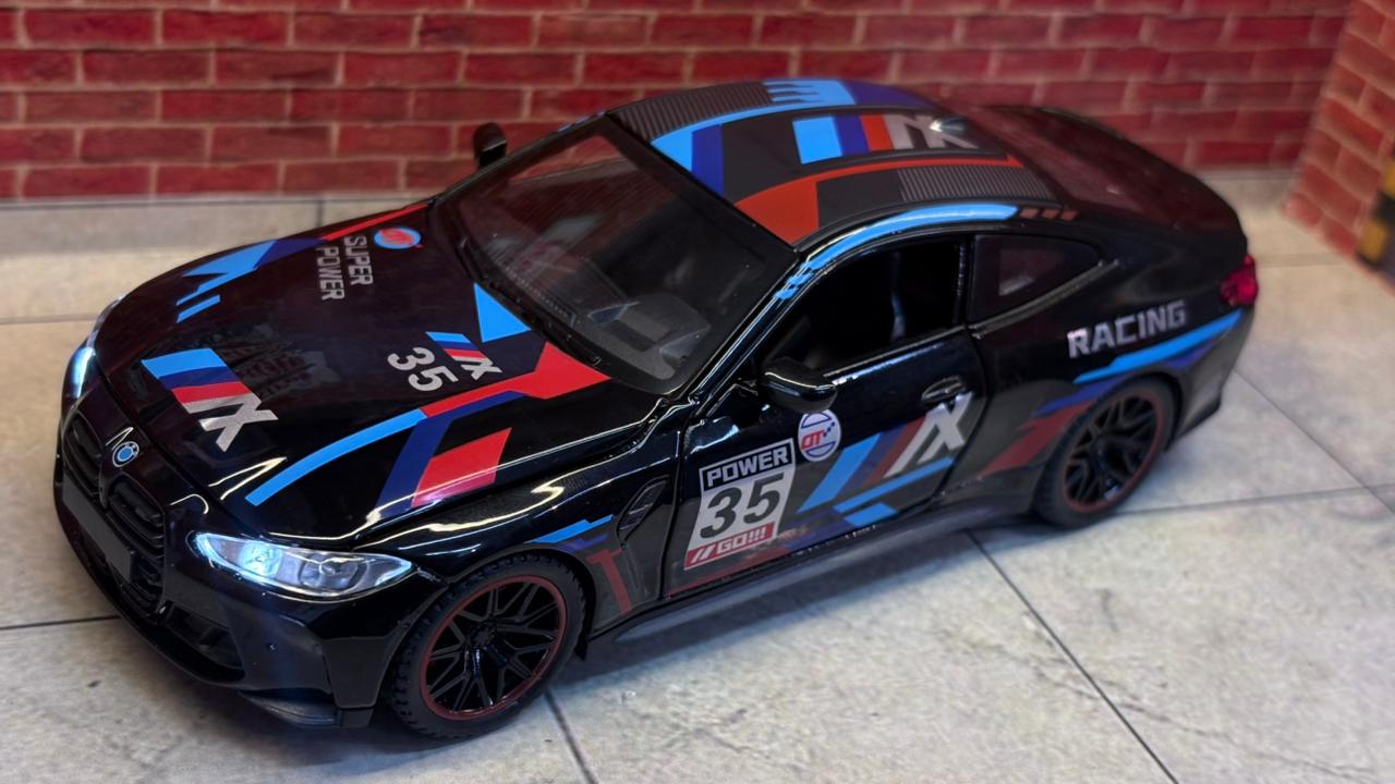 BMW M4 TRACK EDITION 1:32 SCALE
