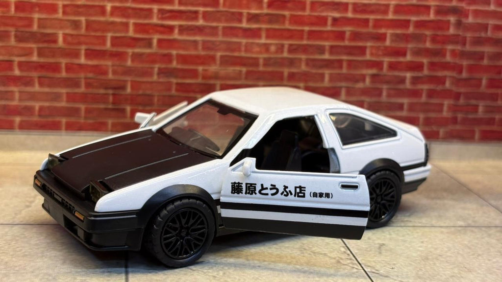 Toyota Sprinter Trueno AE86 1:36 Scale