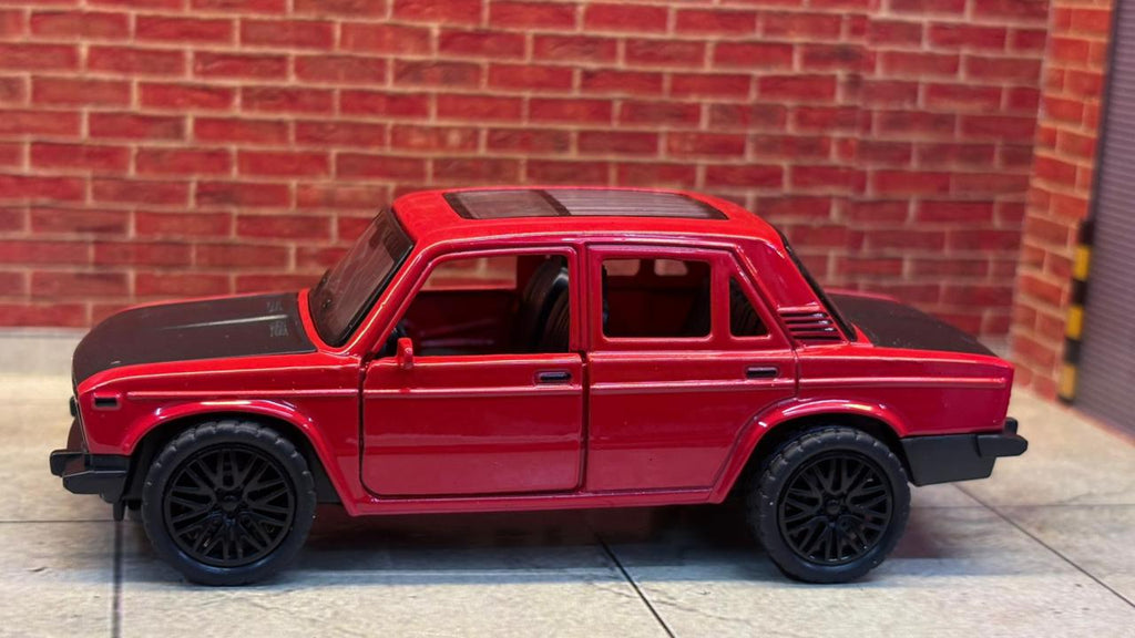 Lada VAZ-2107 1:36 Scale