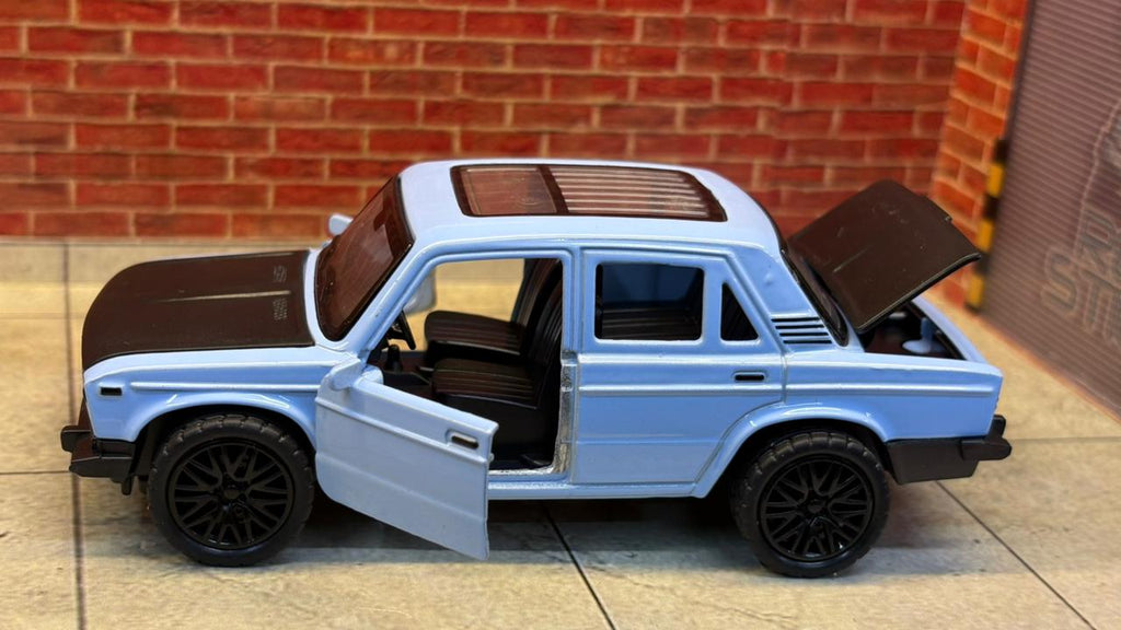 Lada VAZ-2107 1:36 Scale