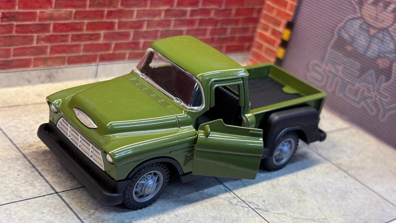 1955 CHEVROLET 3100 STEPSIDE VINTAGE PICKUP TRUCK 1:36 SCALE