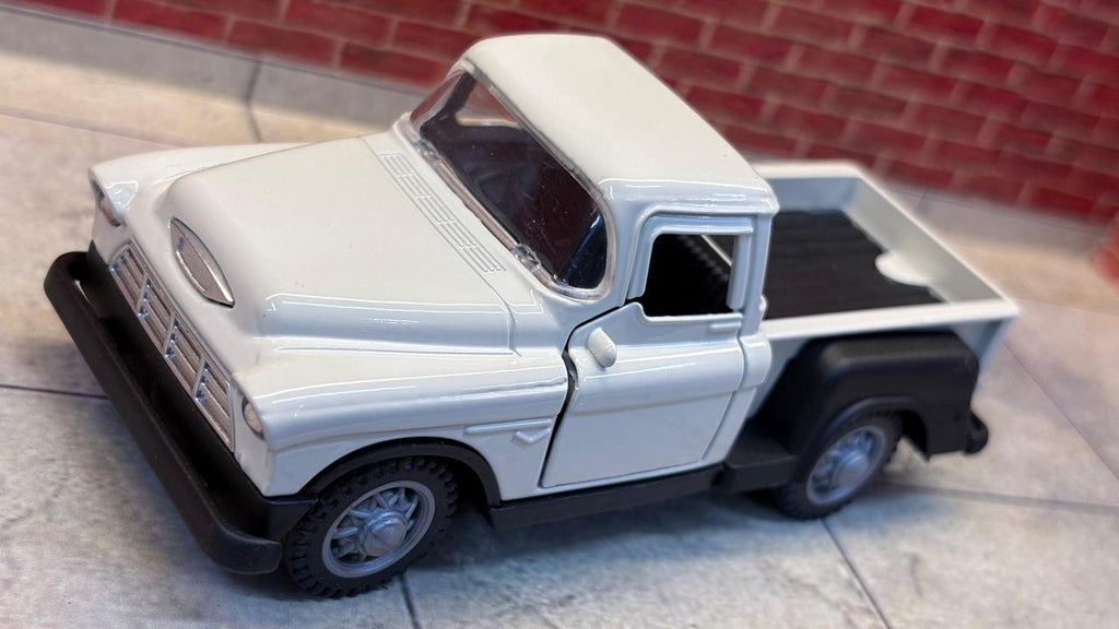1955 CHEVROLET 3100 STEPSIDE VINTAGE PICKUP TRUCK 1:36 SCALE