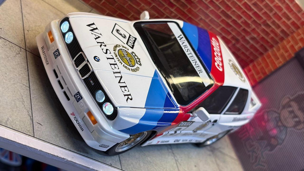 1:24 BMW E30 M3 DTM – Warsteiner Edition (Opening Bonnet & Doors)