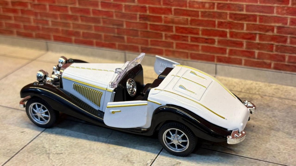 VINTAGE 1:36 SCALE OPEN ROOF BOX PIECE
