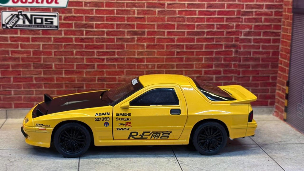 Mazda RX-7 (FC3S) 1:32 Scale