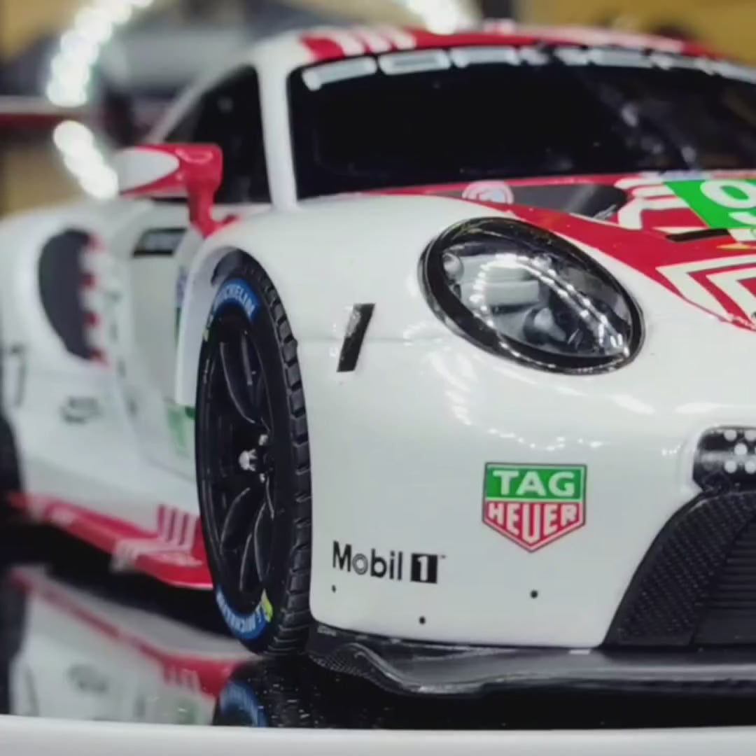 Bburago RACING series Porsche 911 RSR LeMans 2020 1/24