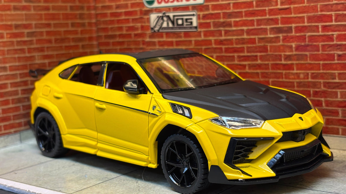 Lamborghini Urus Mansory Venatus body kit 1:24 Scale with Figure Premium Detailing