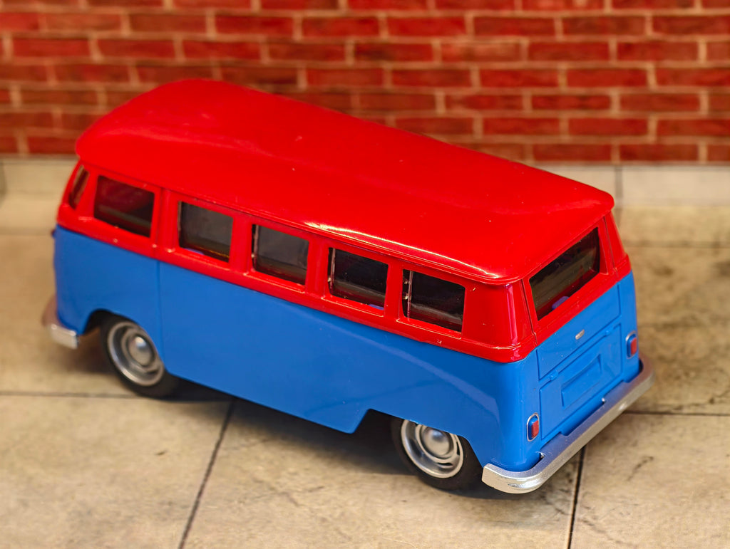 Volkswagen Type 2 (T1) Microbus 1:43 Scale
