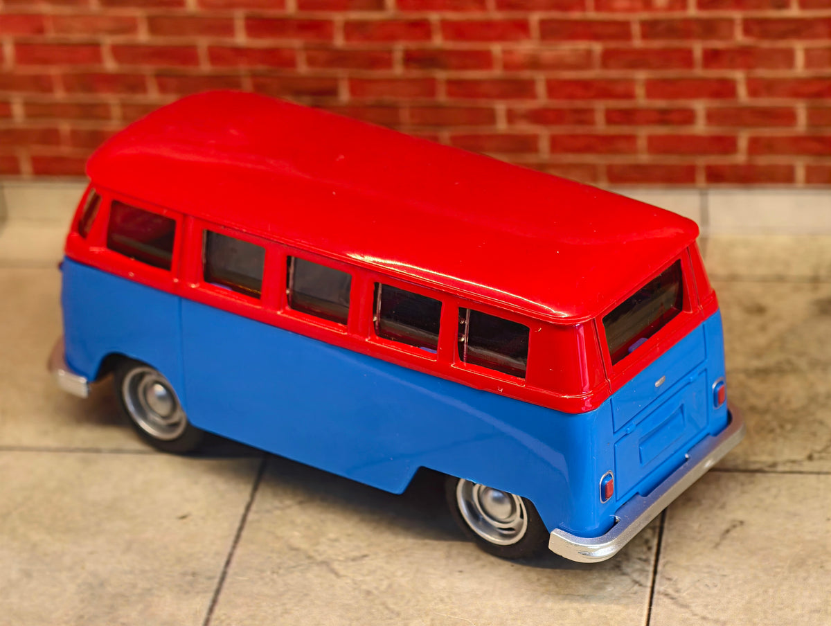 Volkswagen Type 2 (T1) Microbus 1:43 Scale