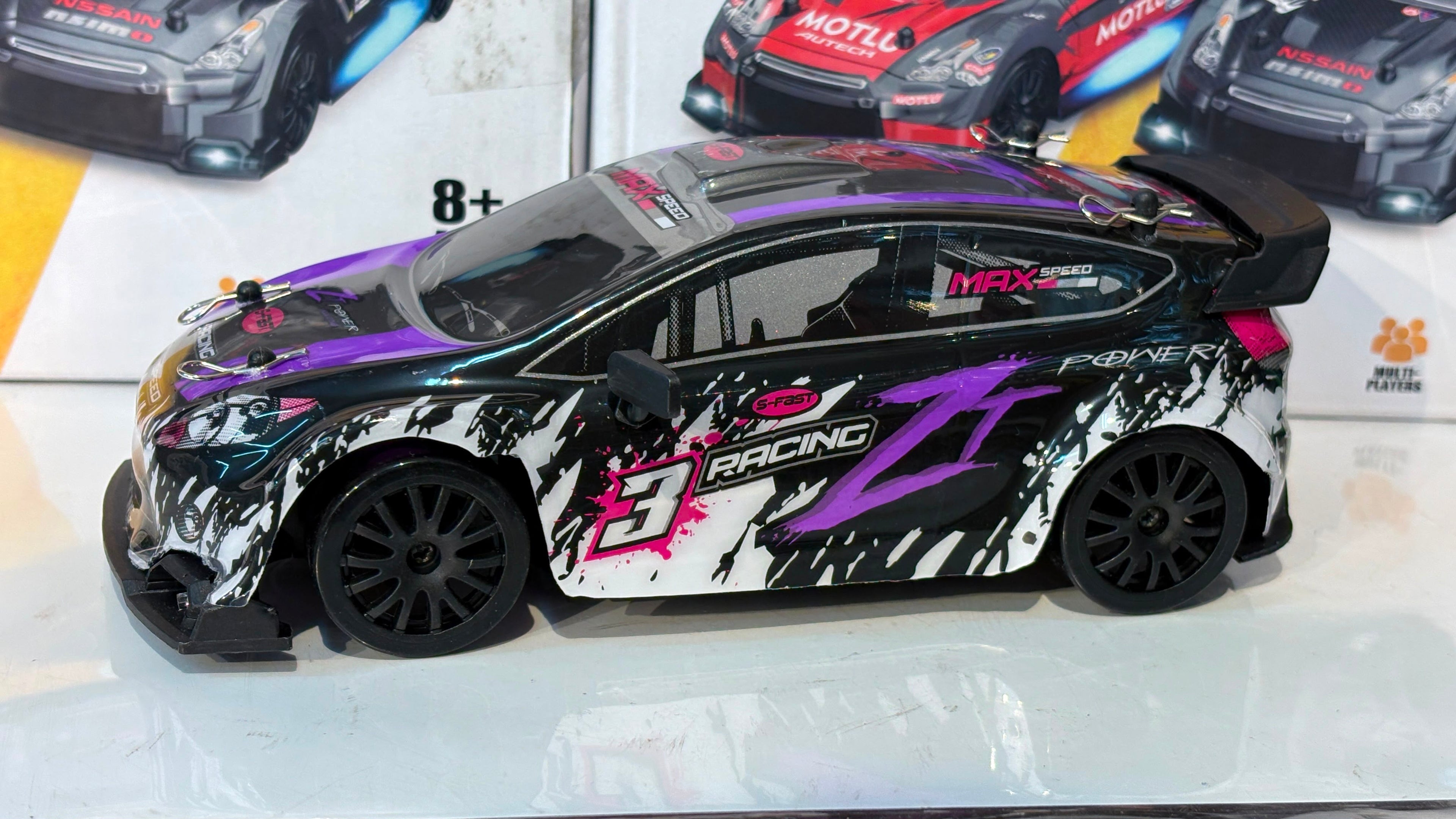 4WD Drift RC 20 Kmph 1:24 Scale with Proportional Acceleration and Speed Adjustments