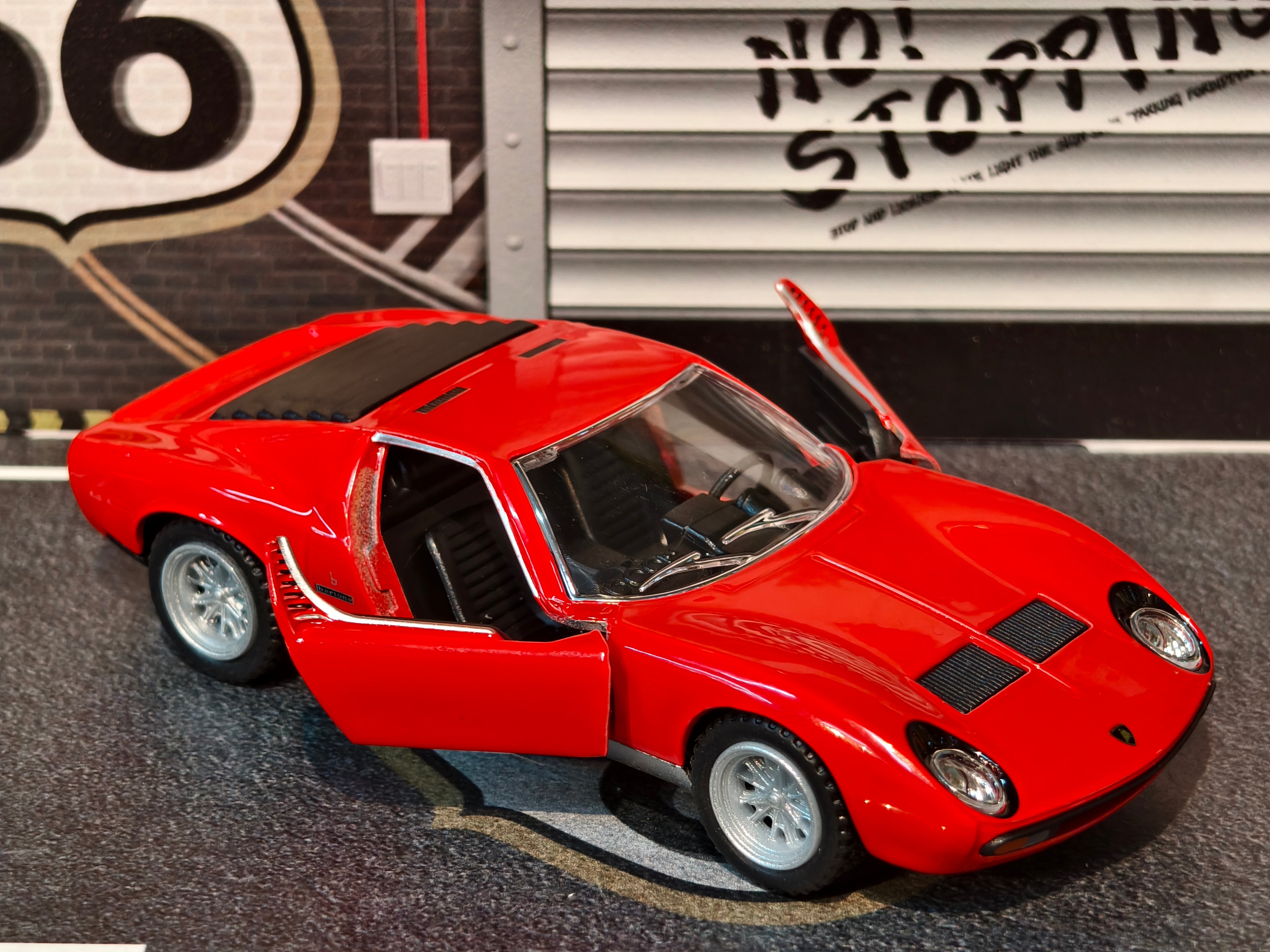 KINSMART OFFICIAL LICENSED 1971 Lamborghini Miura P400 SV KT5390 1:34 Scale