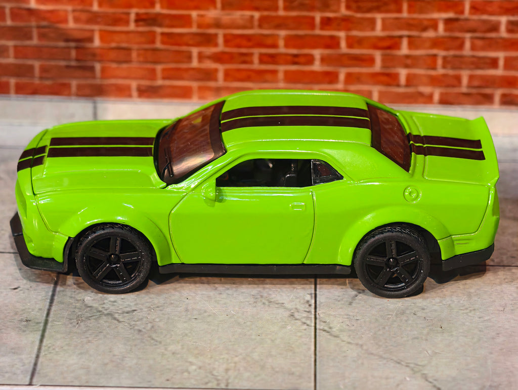1:36 Scale Hood Openable Cars Premium detailing
