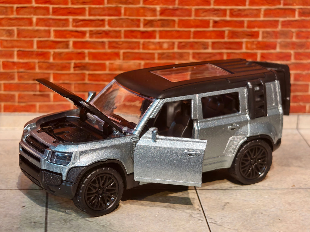 Defender 1:36  4 Door openable