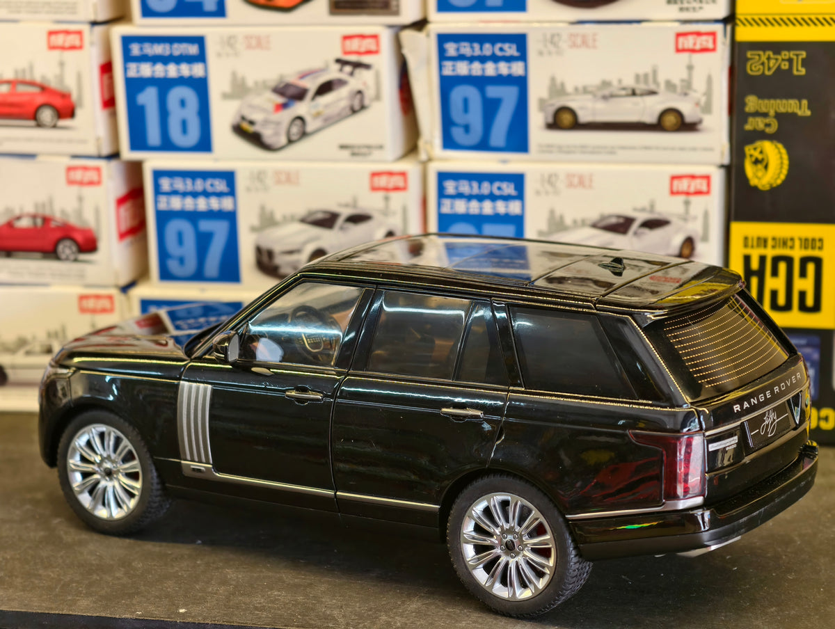 QY Toys Official Licensed Land Rover Range Rover Auto Biography  SV Black 1:18 Scale Premium Diecast Model