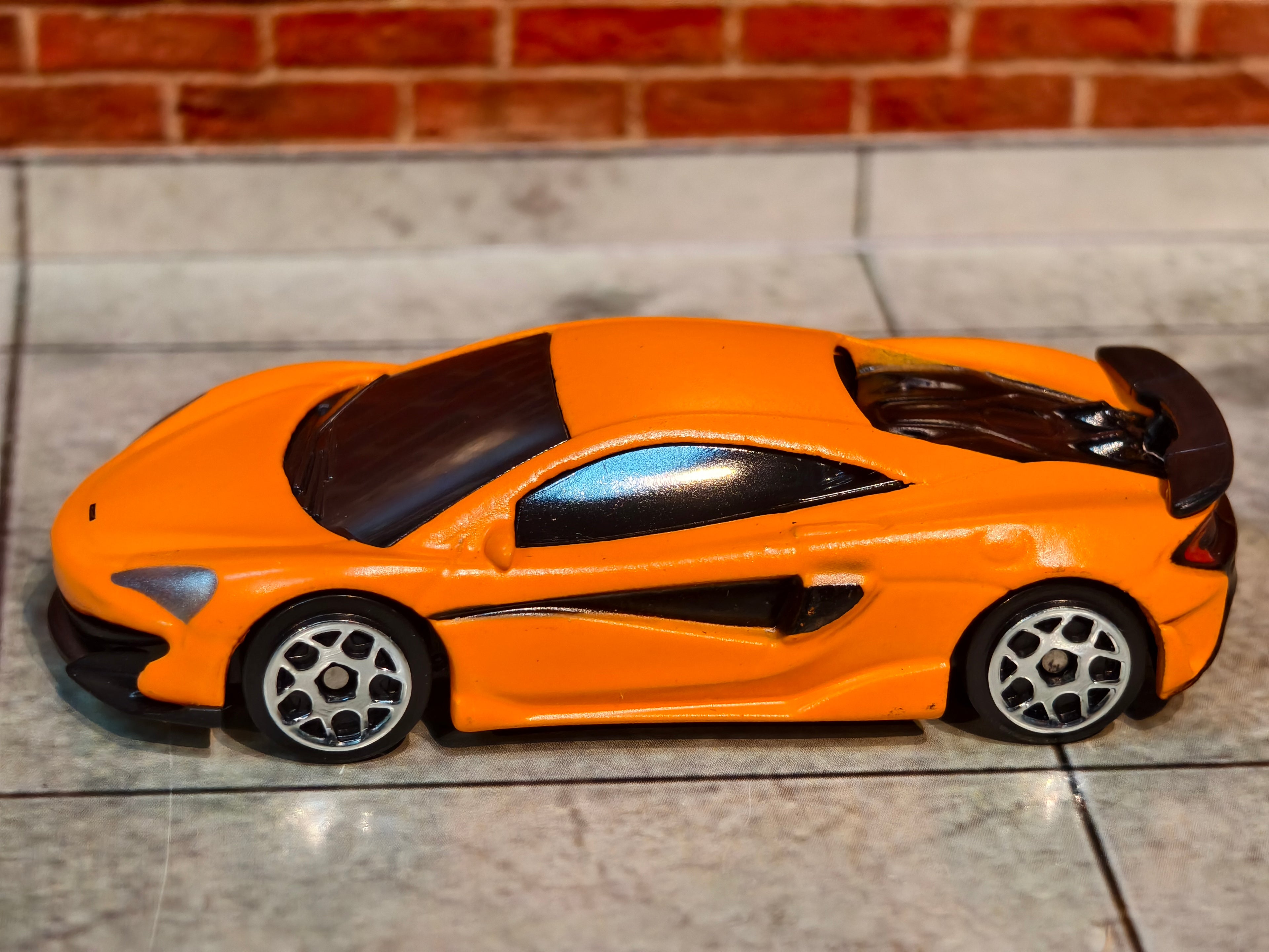 RMZ Official Licensed McLaren 600LT 1:64 Scale
