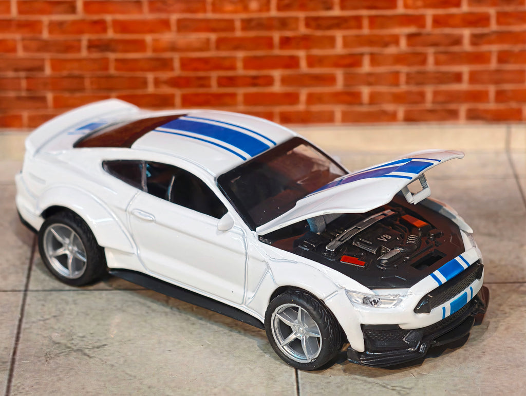 1:36 Scale Hood Openable Cars Premium detailing