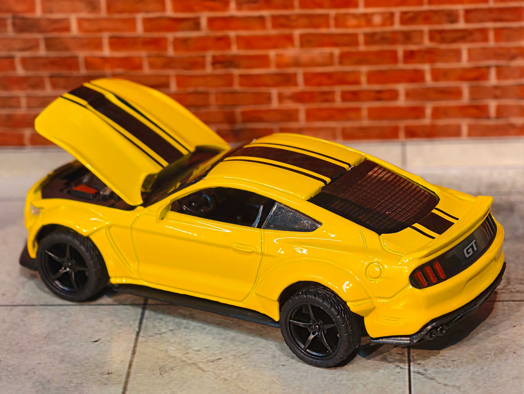 1:36 Scale Hood Openable Cars Premium detailing