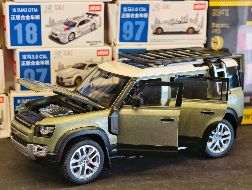 QY Toys Official Licensed Land Rover Defender 110 Blue 1:18  diecast scale model